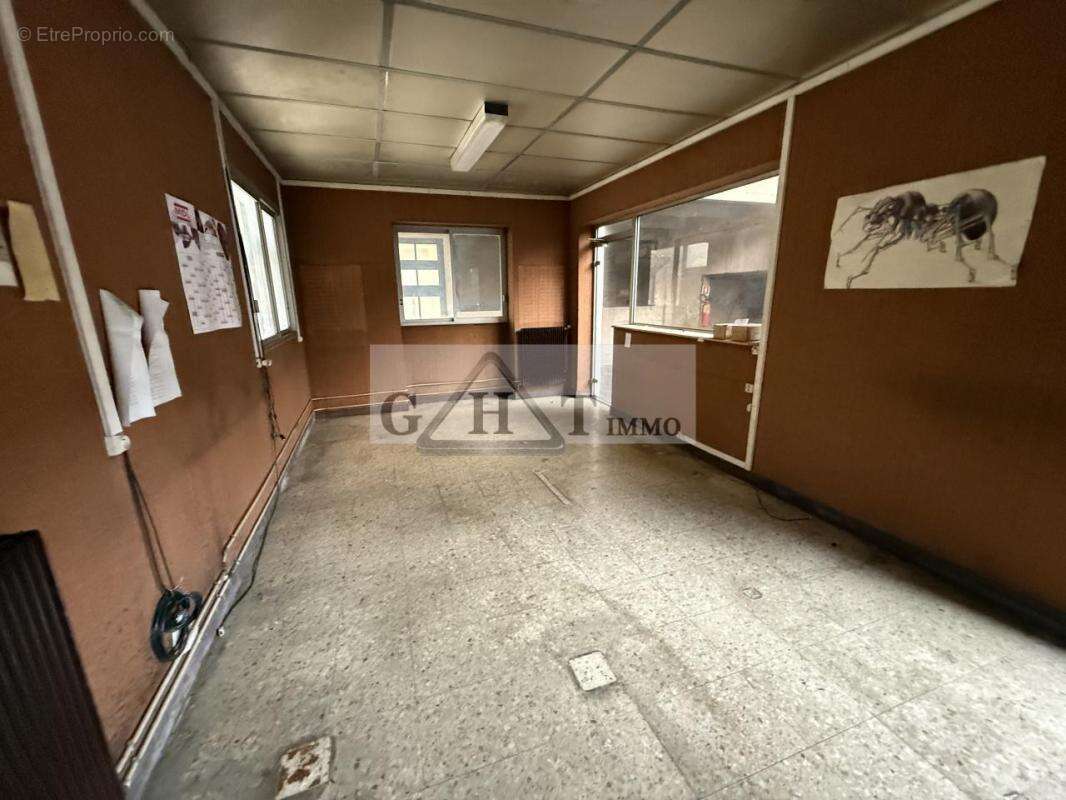 Commerce à BAGNOLET