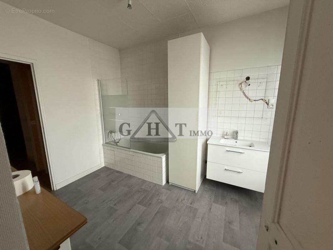 Commerce à BAGNOLET