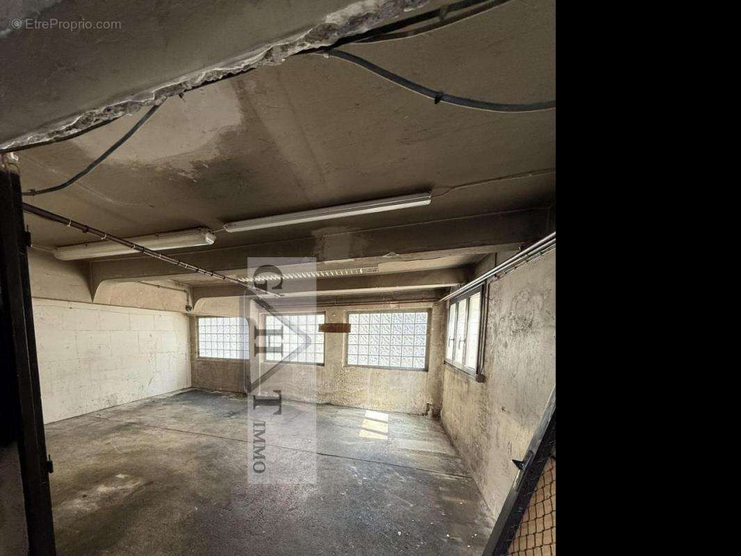 Commerce à BAGNOLET