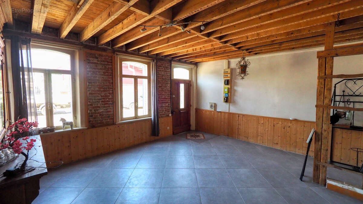 Maison à DOMART-EN-PONTHIEU