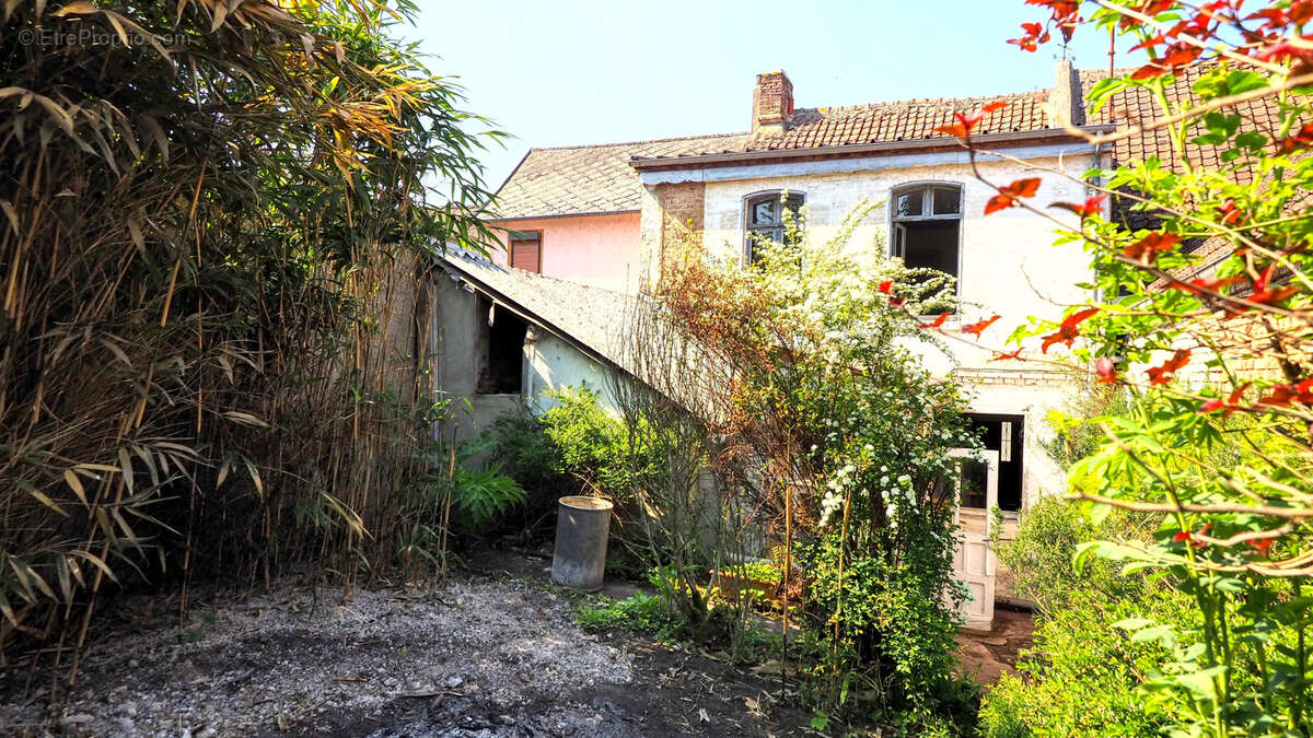 Maison à DOMART-EN-PONTHIEU