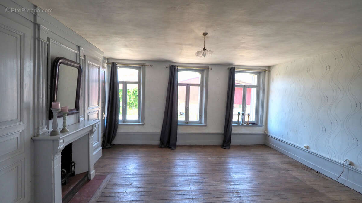 Maison à DOMART-EN-PONTHIEU