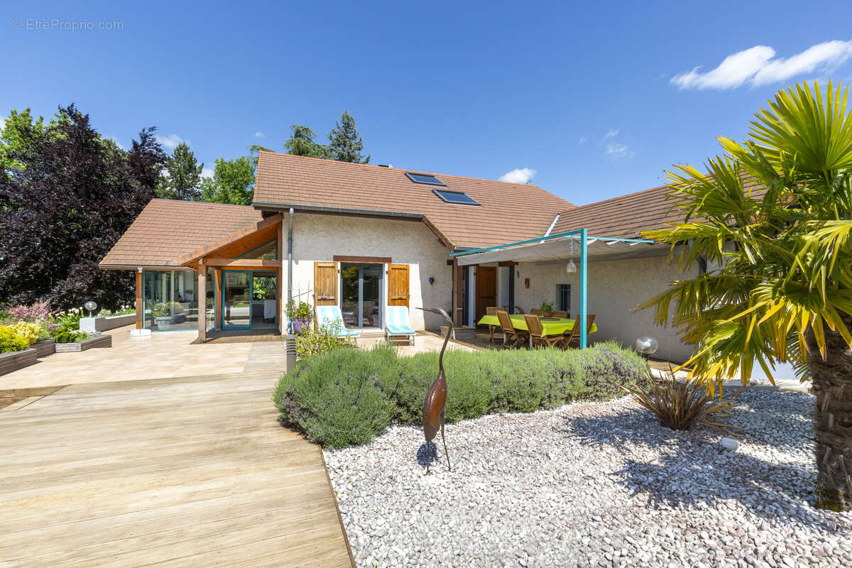 Maison à LES ABRETS