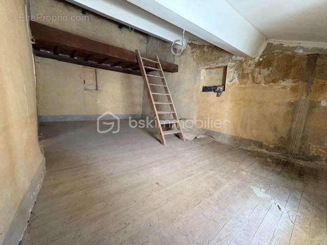 Appartement à MILLAS