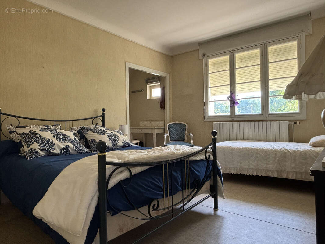 Maison à MARCILLY-EN-VILLETTE