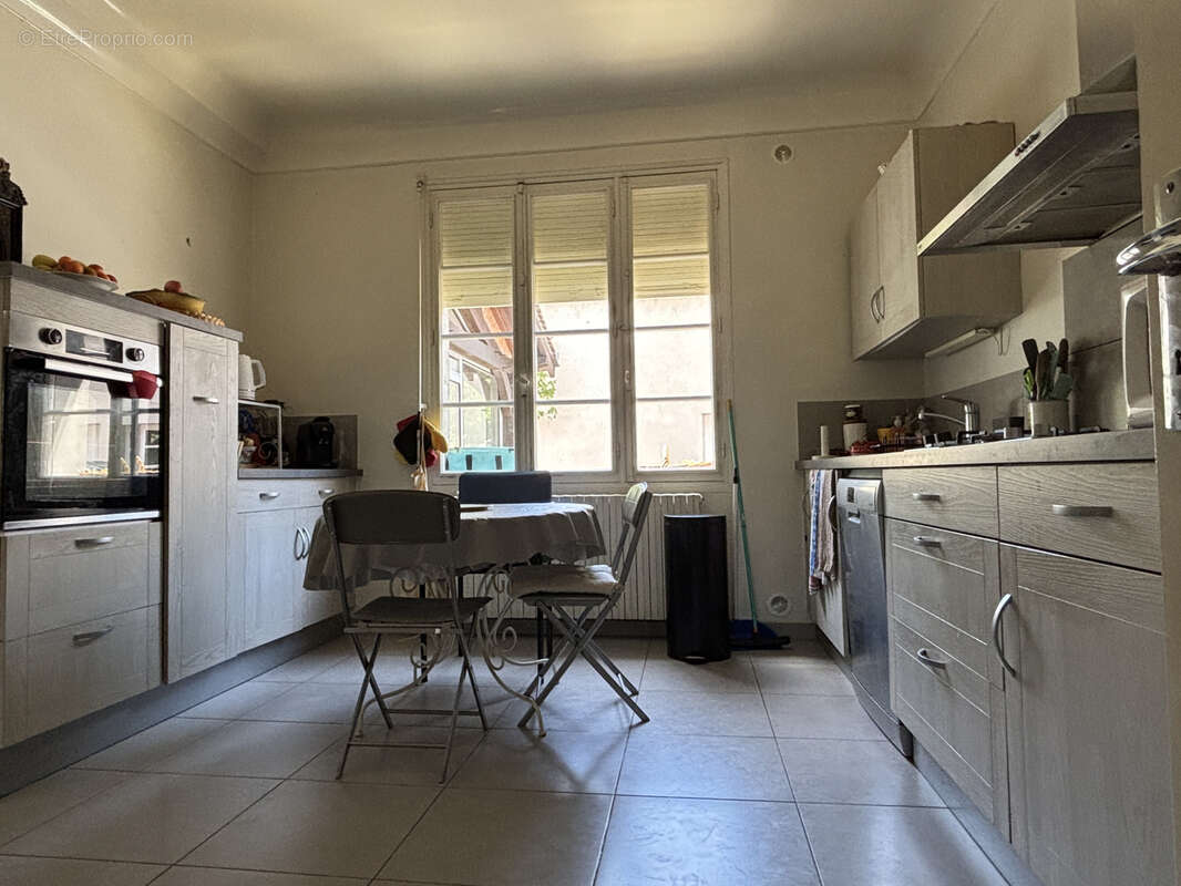 Maison à MARCILLY-EN-VILLETTE