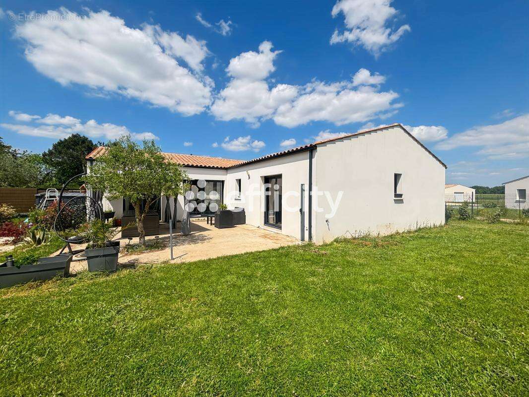 Maison à SAINT-ANDRE-DE-LIDON