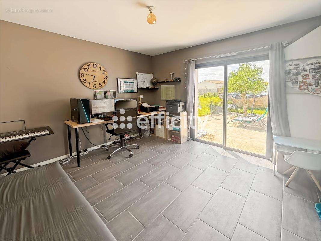 Maison à SAINT-ANDRE-DE-LIDON