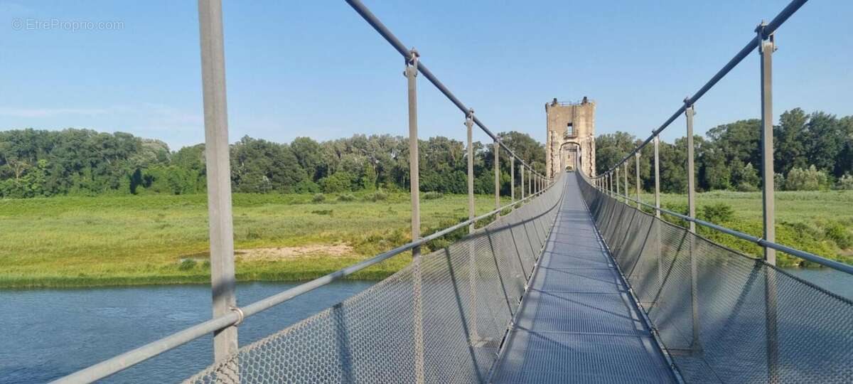 Maison à ROCHEMAURE