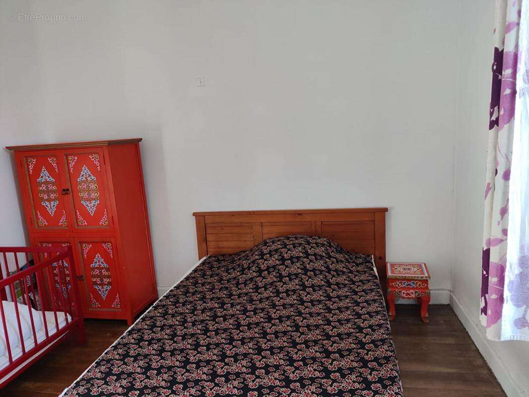 Maison à ROCHEMAURE