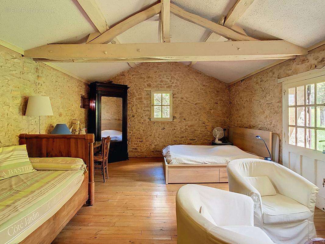 Maison à LE BUISSON-DE-CADOUIN