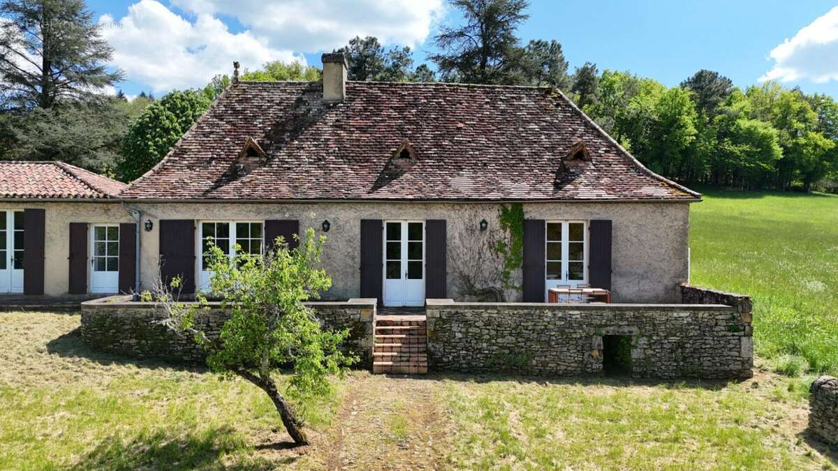 Maison à LE BUISSON-DE-CADOUIN