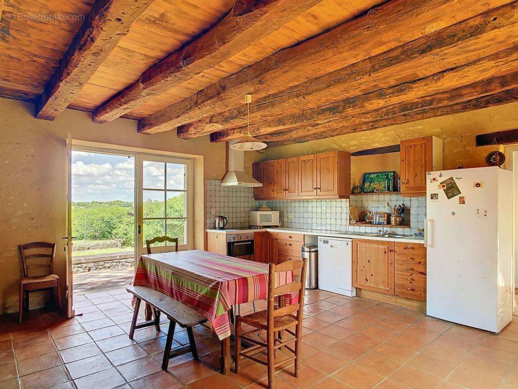 Maison à LE BUISSON-DE-CADOUIN