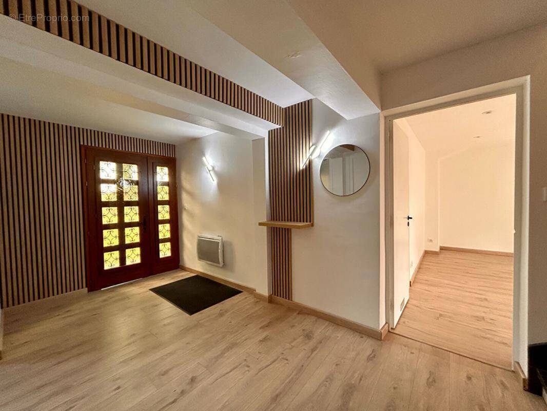 Maison à CHAMPCEVINEL