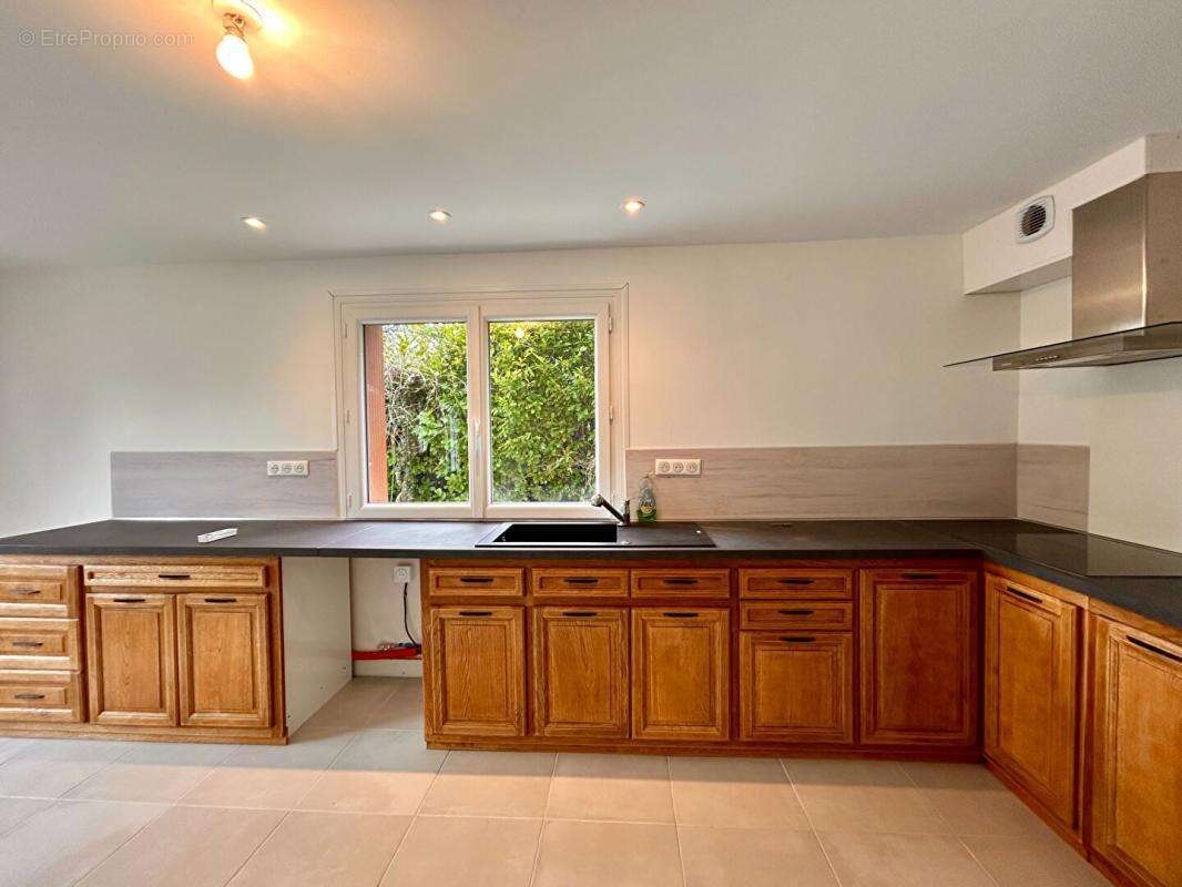 Maison à CHAMPCEVINEL