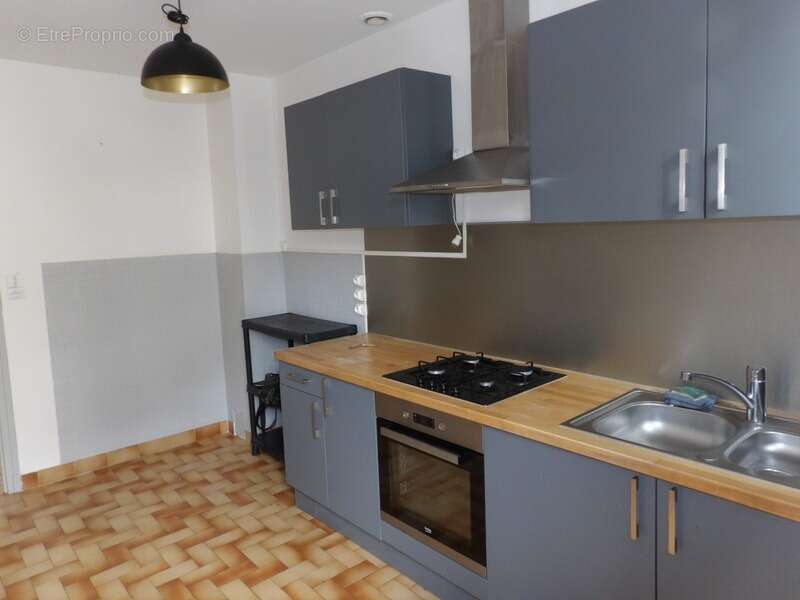 Maison à NERIS-LES-BAINS