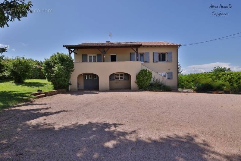 Maison à DONZY-LE-PERTUIS