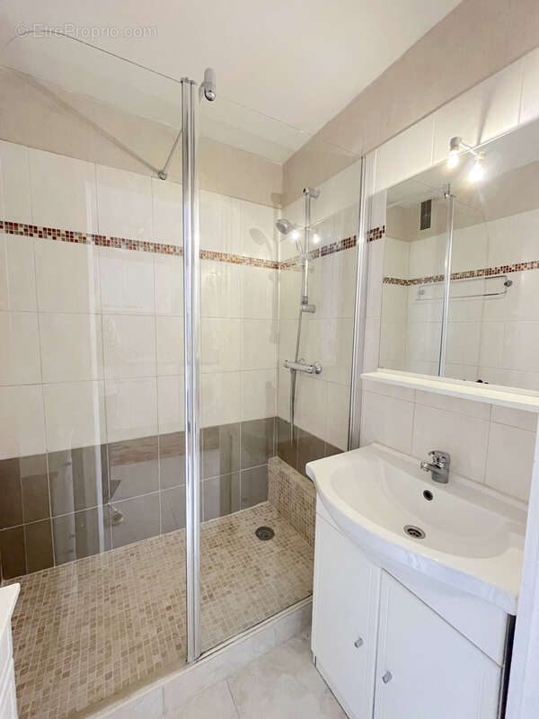 Appartement à SIX-FOURS-LES-PLAGES