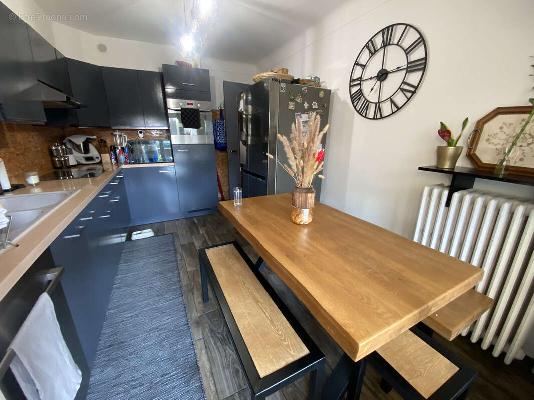 Appartement à PARAY-VIEILLE-POSTE