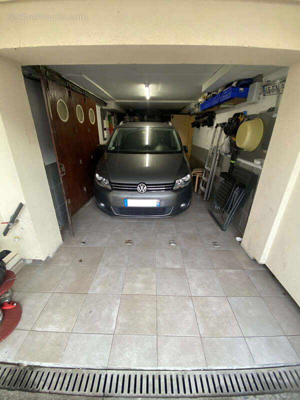 Appartement à PARAY-VIEILLE-POSTE