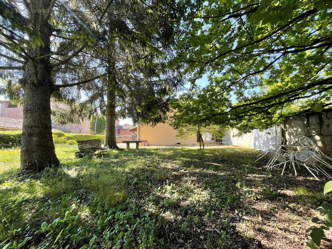 Maison à CHARNAY-LES-MACON