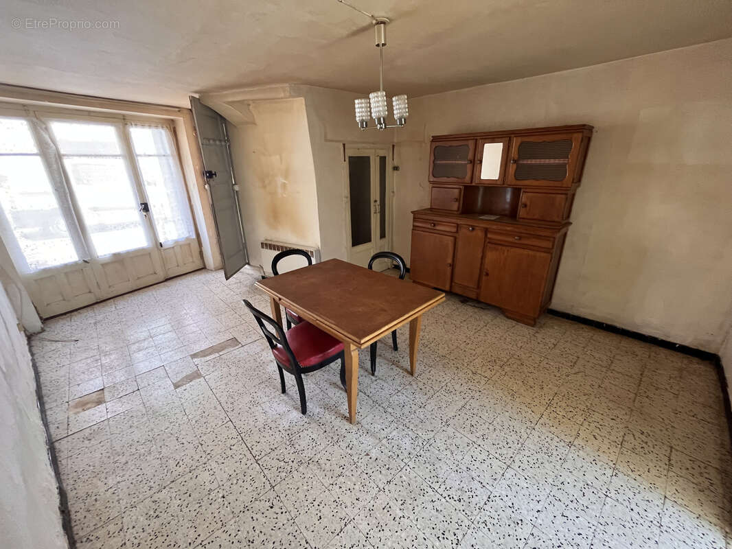 Maison à SAINT-GERVAIS-SUR-MARE