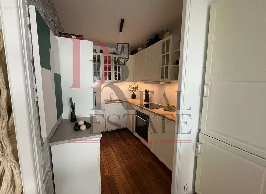 Appartement à ROQUEBRUNE-CAP-MARTIN