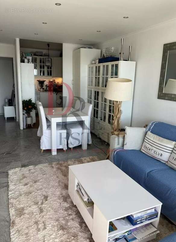 Appartement à ROQUEBRUNE-CAP-MARTIN