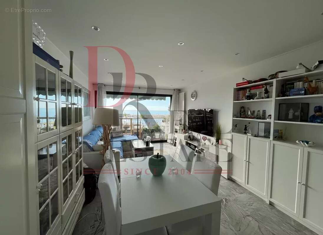 Appartement à ROQUEBRUNE-CAP-MARTIN