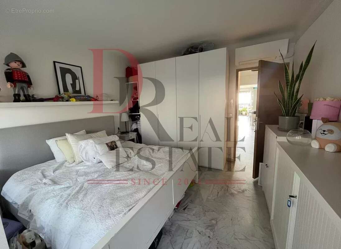 Appartement à ROQUEBRUNE-CAP-MARTIN