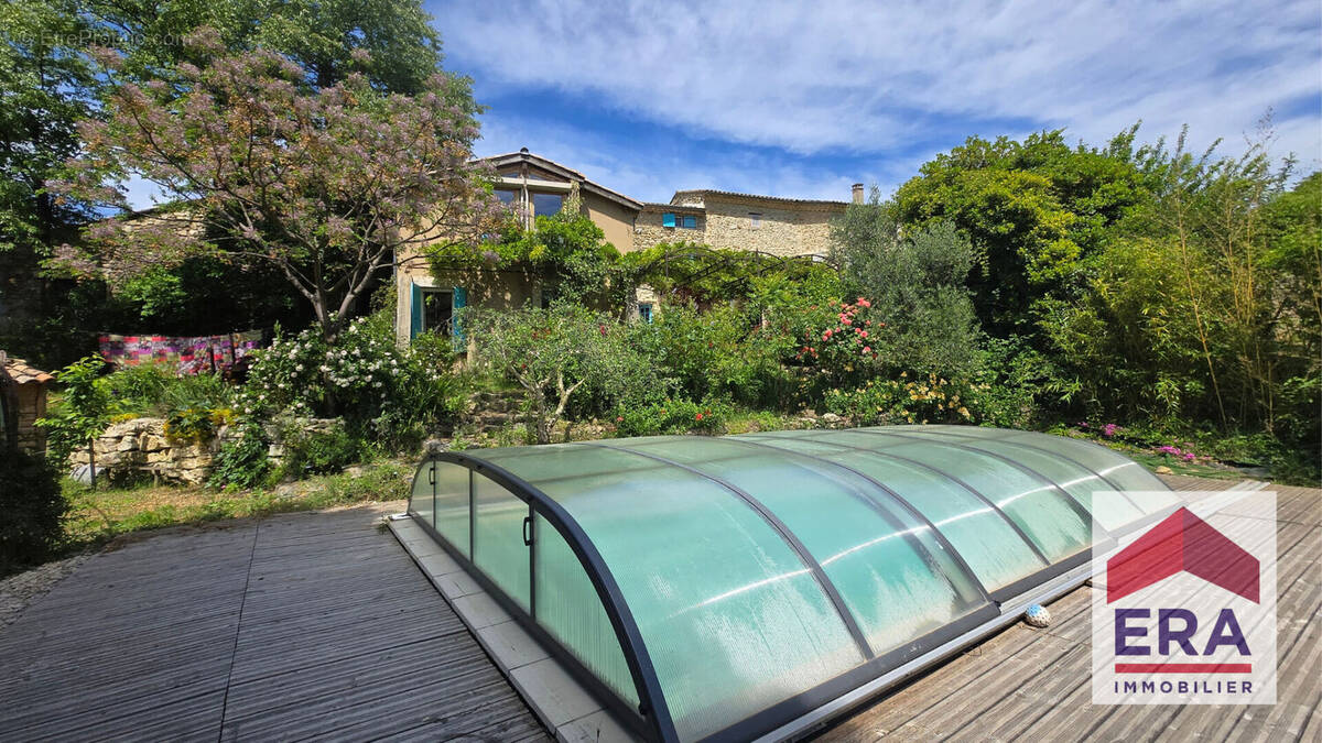 Maison à ROCHEFORT-EN-VALDAINE