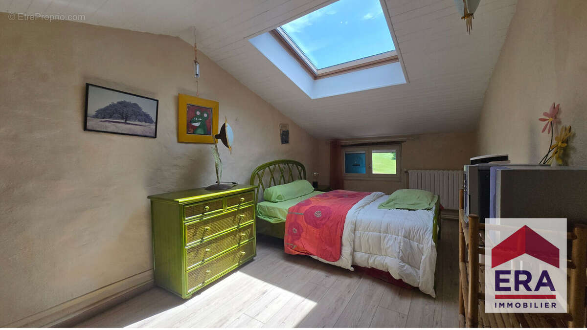 Maison à ROCHEFORT-EN-VALDAINE