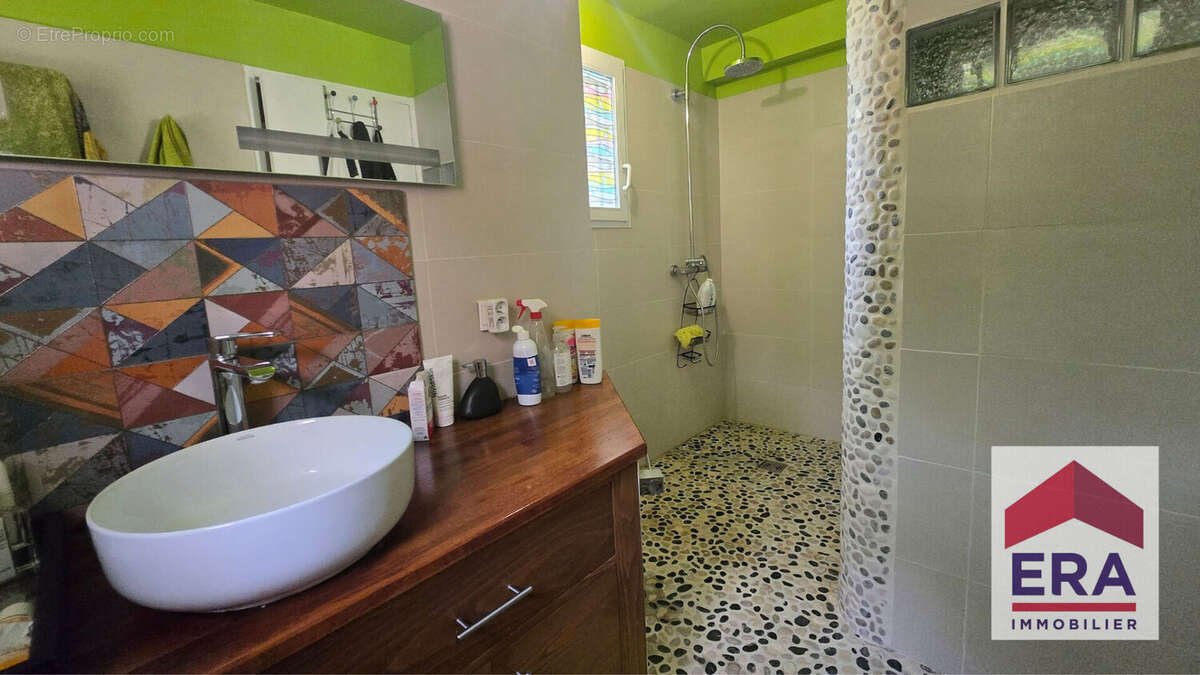 Maison à ROCHEFORT-EN-VALDAINE