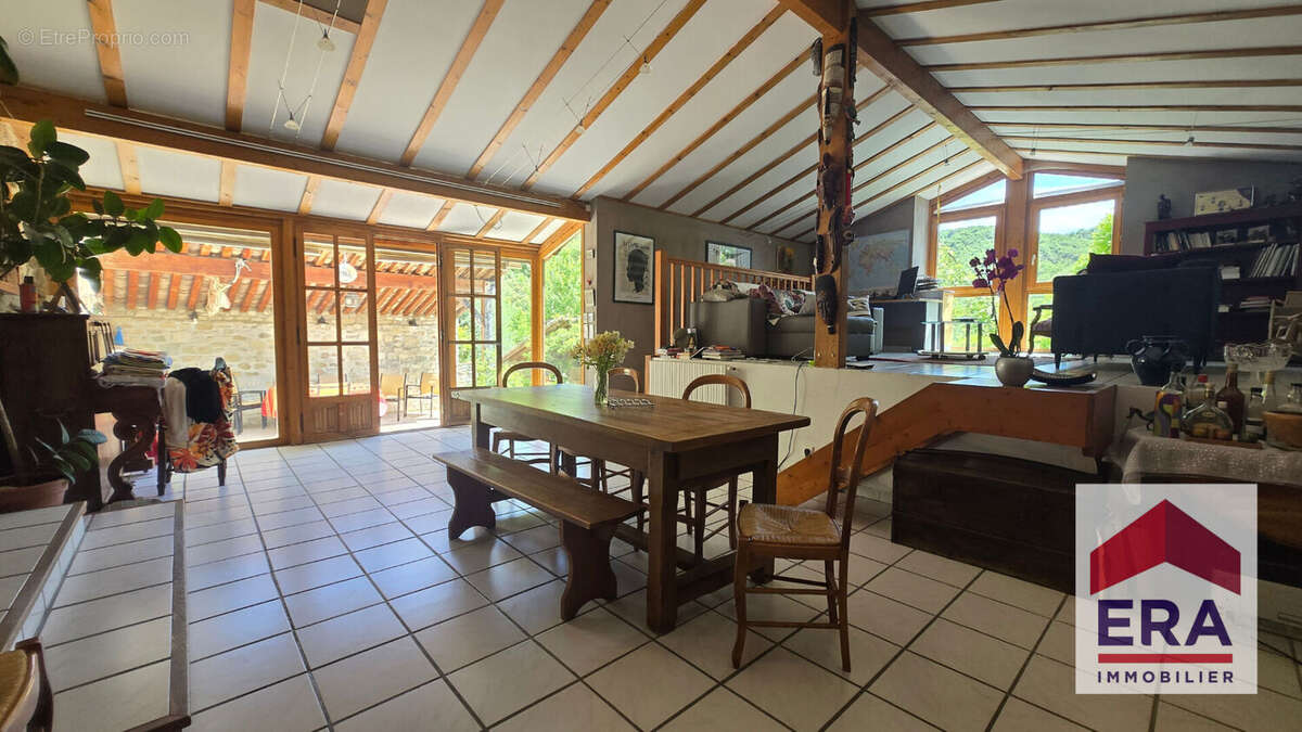 Maison à ROCHEFORT-EN-VALDAINE