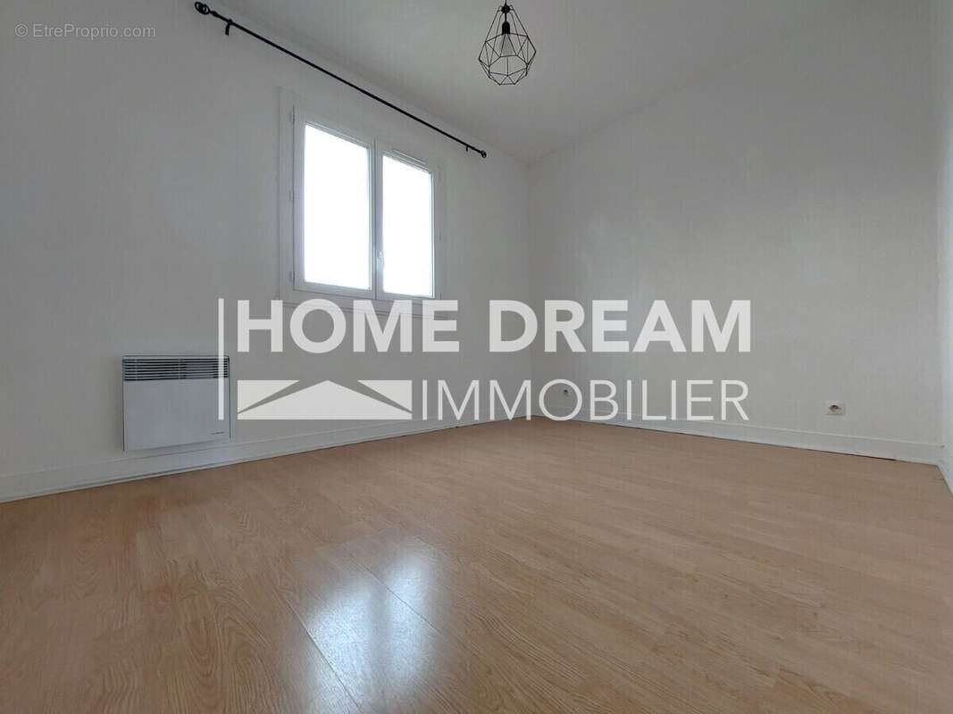 Appartement à SIX-FOURS-LES-PLAGES