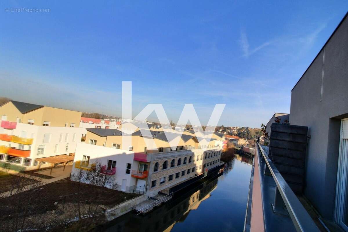 Appartement à CORBEIL-ESSONNES