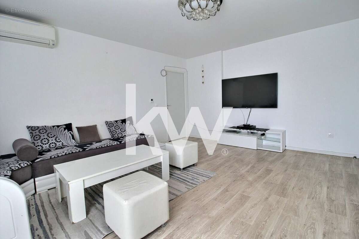 Appartement à CORBEIL-ESSONNES