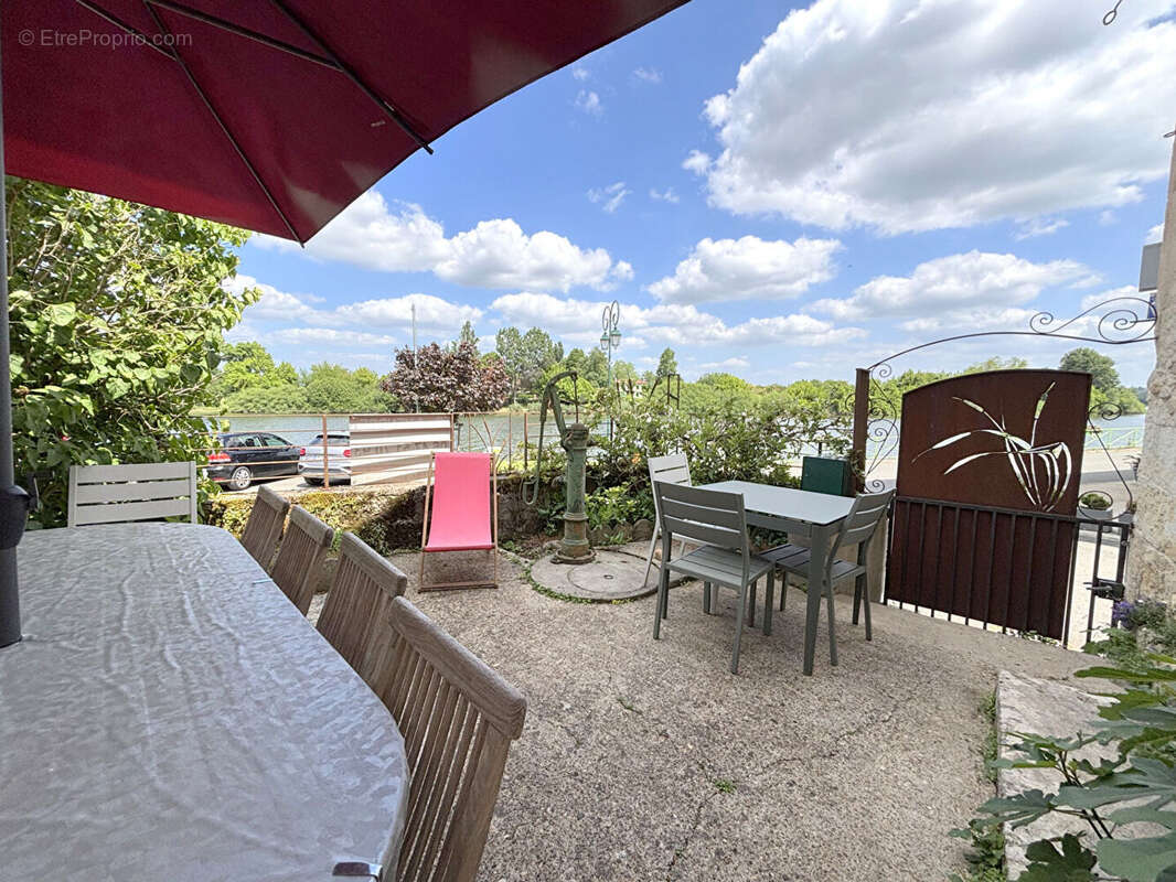 Maison à SAINT-EMILION