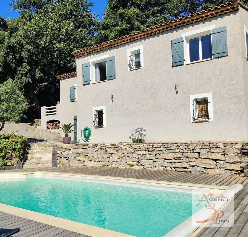 Maison à COLLOBRIERES