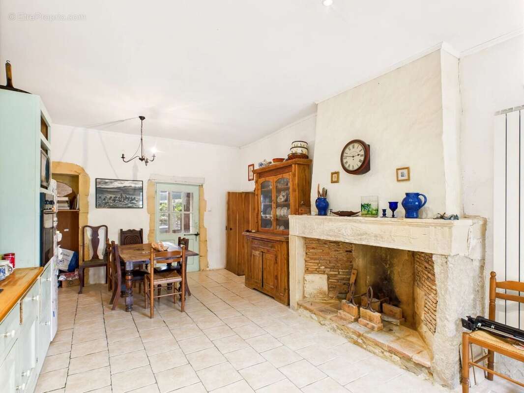 Maison à SAINT-JUST-LUZAC