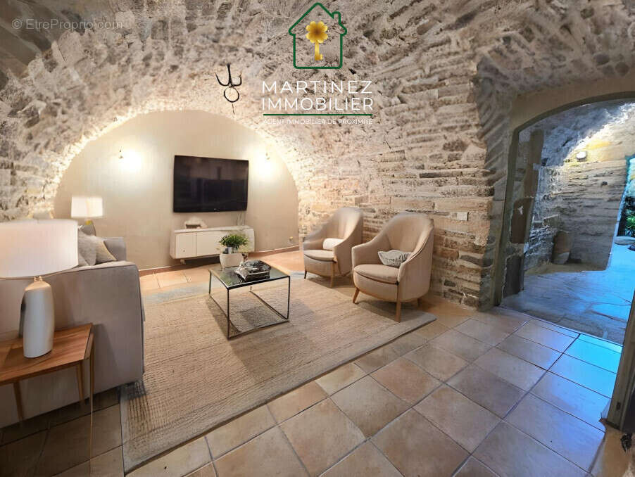 Maison à SAINT-HIPPOLYTE-DE-CATON