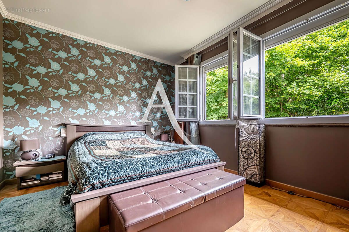 Maison à LIMEIL-BREVANNES