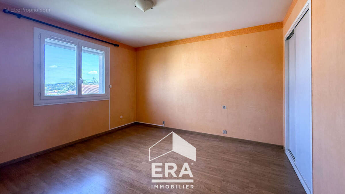 Maison à SAINT-JUERY