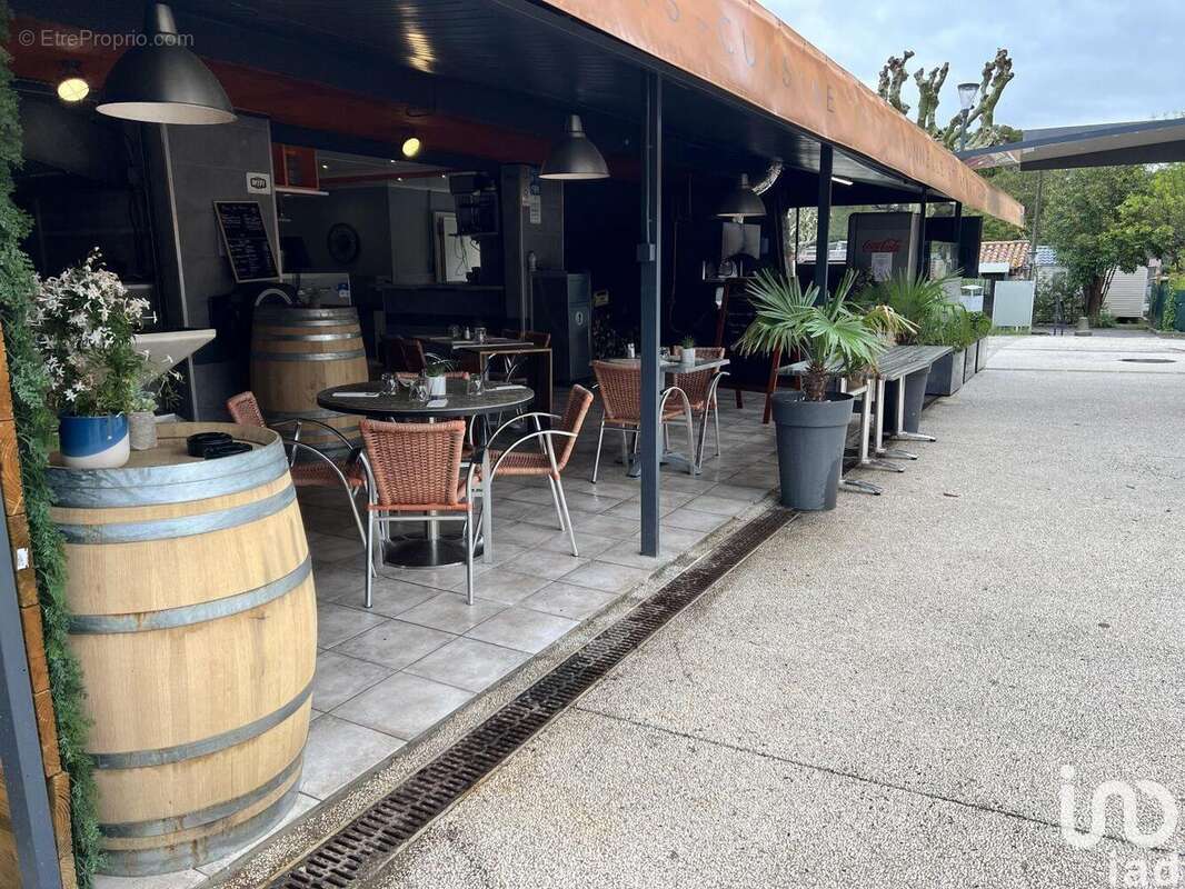 Photo 2 - Commerce à FREJUS