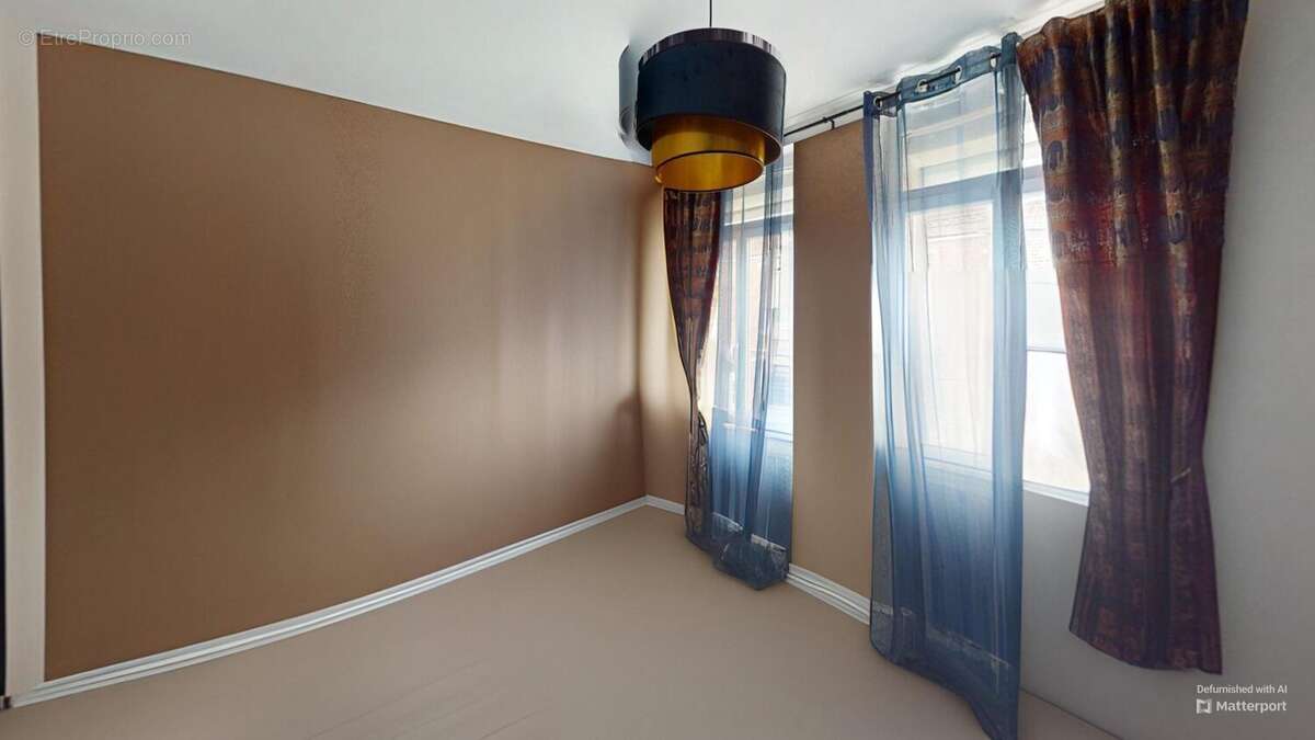 Chambre 1er étage sans élément - Maison à AMIENS