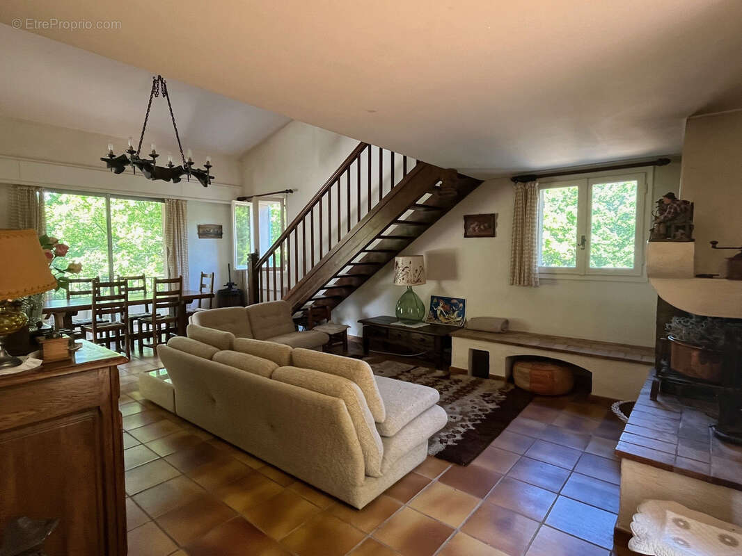 Maison à SAINT-VALLIER-DE-THIEY