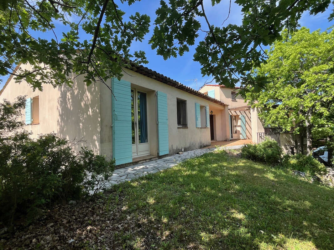 Maison à SAINT-VALLIER-DE-THIEY