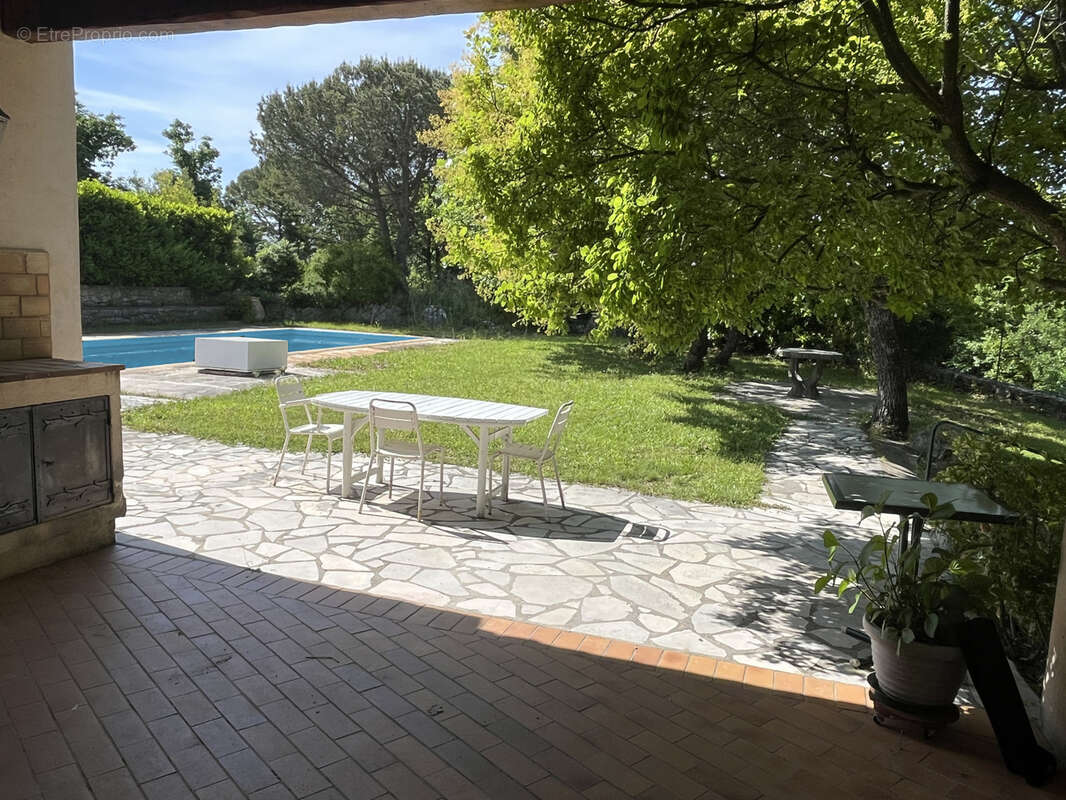 Maison à SAINT-VALLIER-DE-THIEY