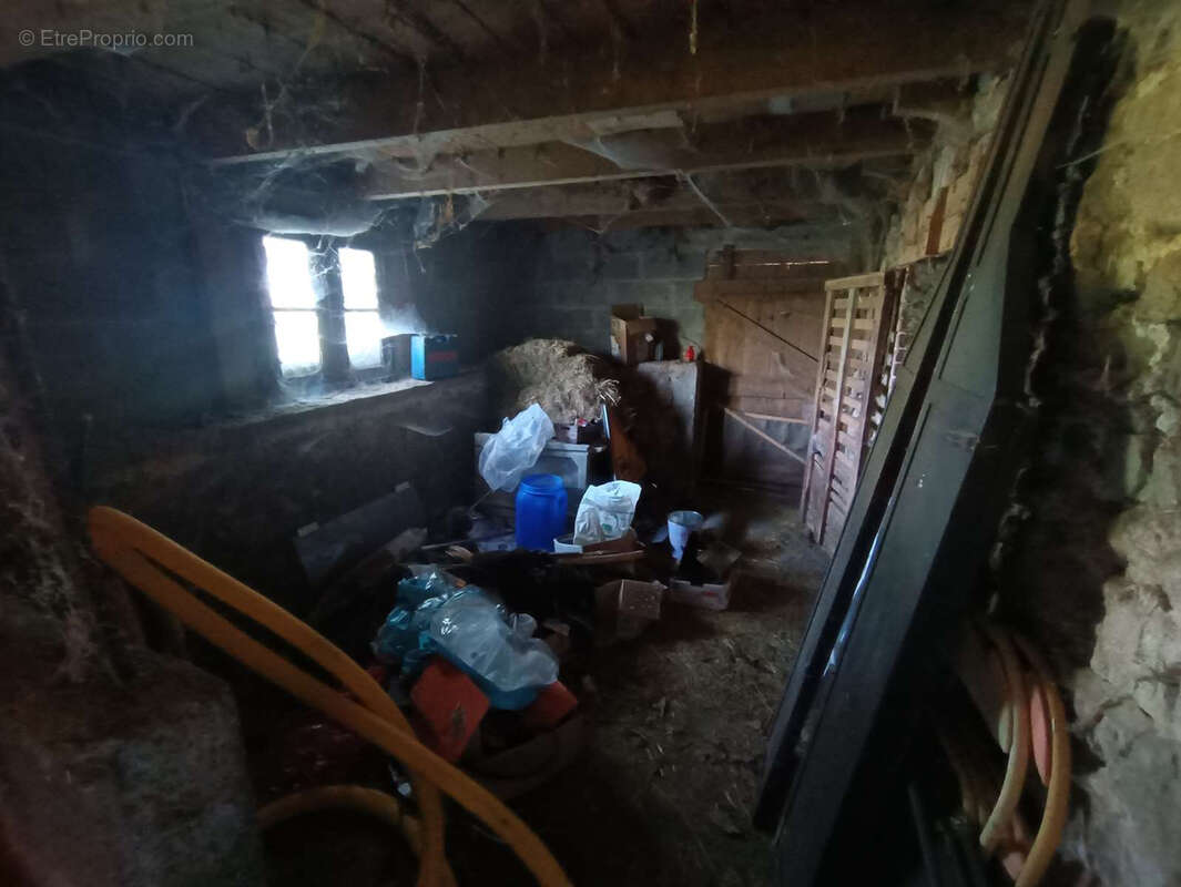 Maison à SAINT-JULIEN-AUX-BOIS