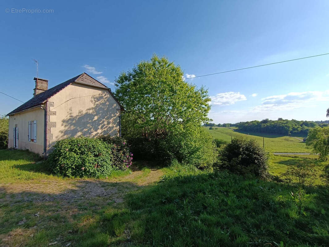 Maison à SAINT-JULIEN-AUX-BOIS